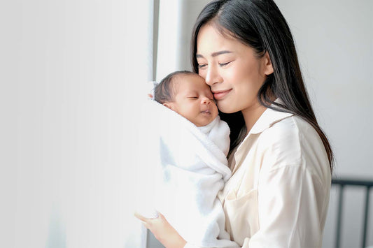 8 New Mom Essentials: A Guide to the First Year